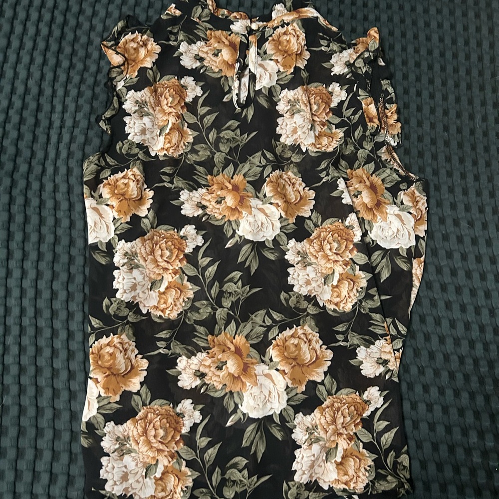 Floral Sleeveless Top - Black and Cream